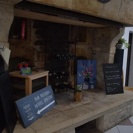 De La Vallee De La Douve Otel *