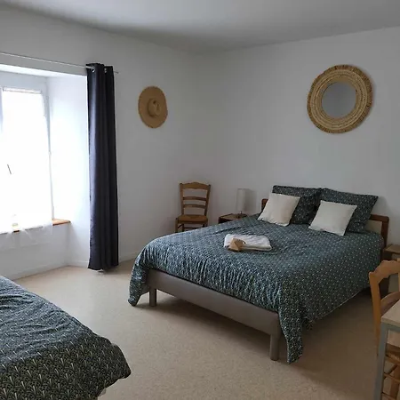 De La Vallee De La Douve *