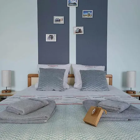 De La Vallee De La Douve Otel *