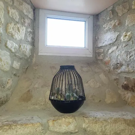 Otel De La Vallee De La Douve