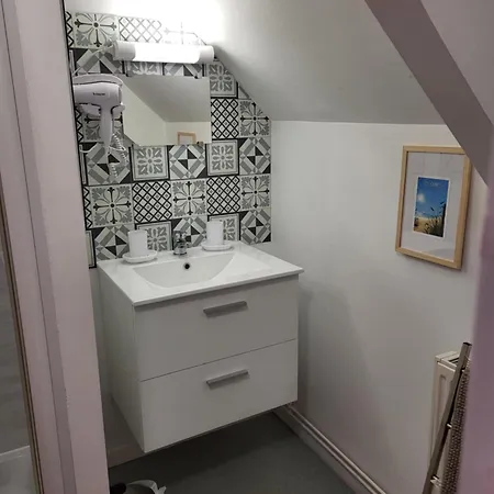 De La Vallée De La Douve *