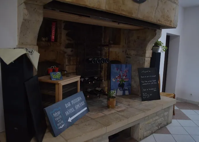 De La Vallee De La Douve Otel *