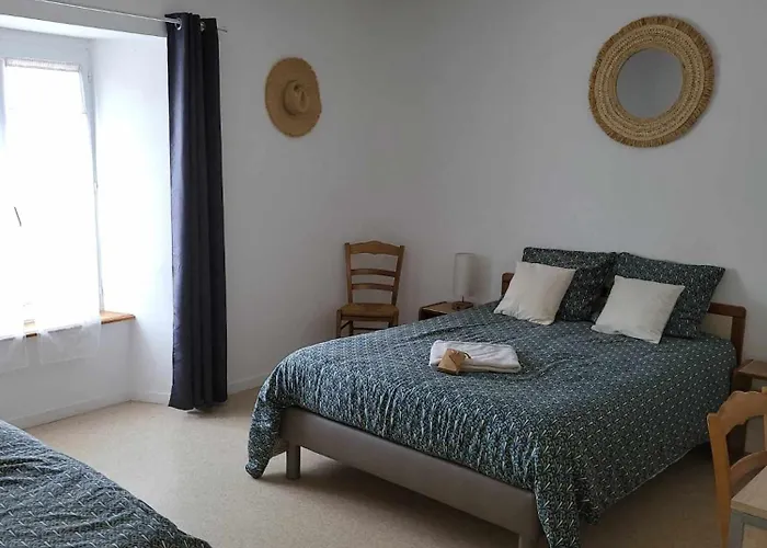 De La Vallee De La Douve *