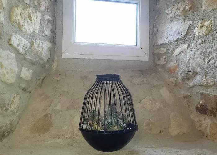 Otel De La Vallee De La Douve