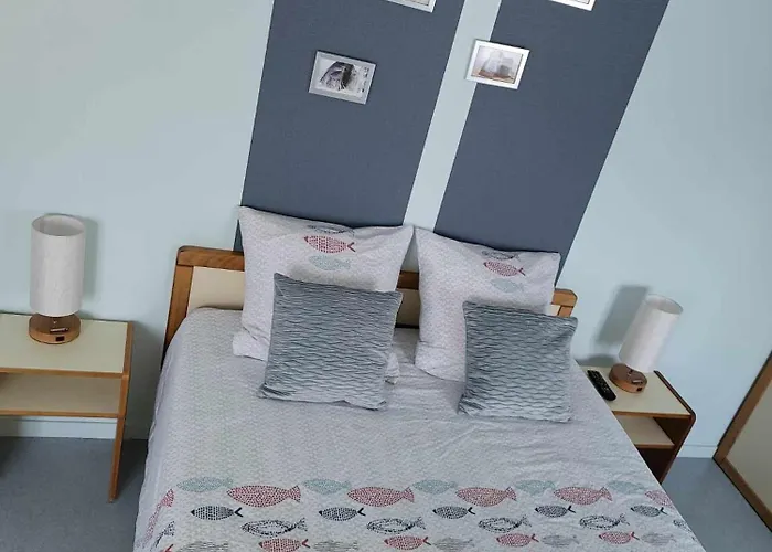 De La Vallee De La Douve