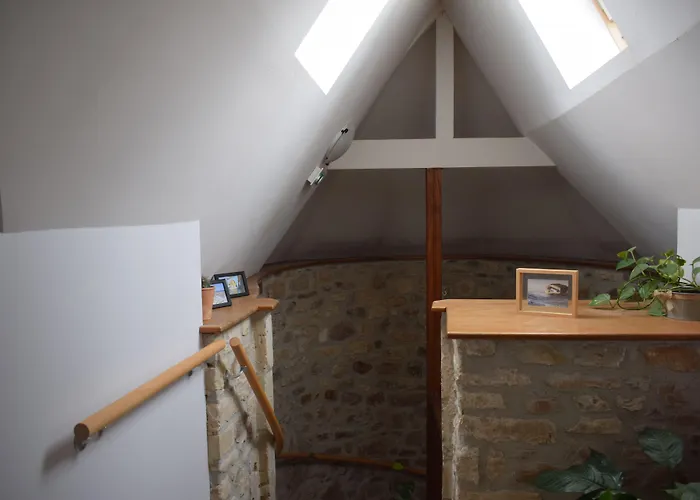 De La Vallee De La Douve Otel