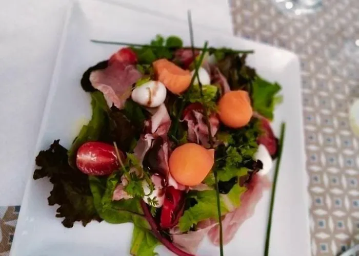 Otel De La Vallee De La Douve L'Etang-Bertrand