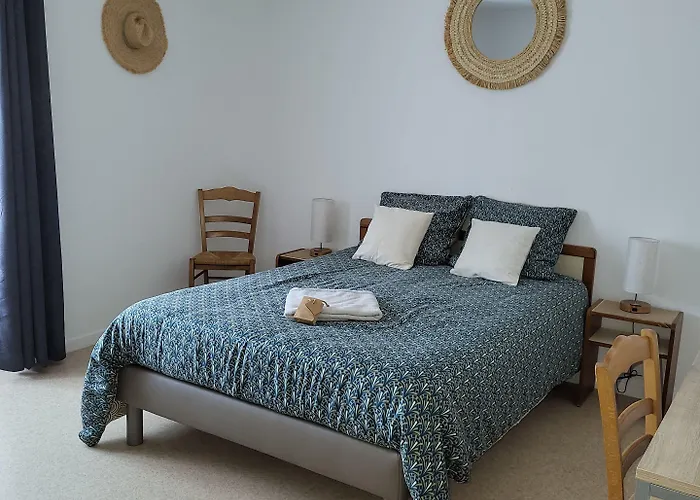 De La Vallee De La Douve Otel L'Etang-Bertrand